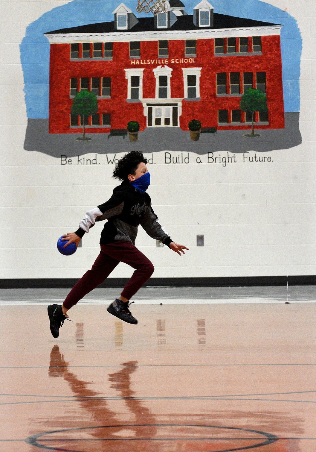 Hallsville student in gym class
